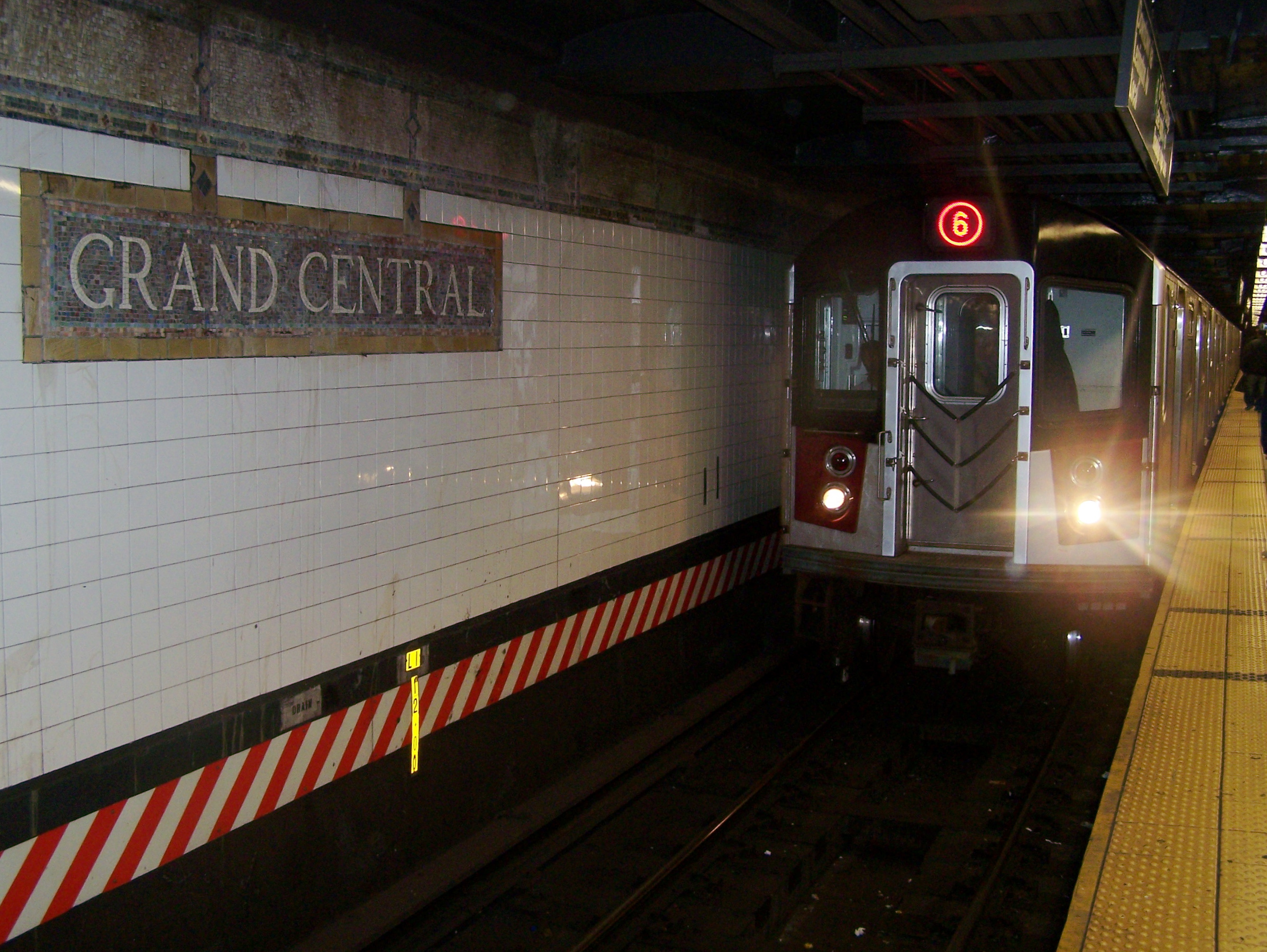 Lexington-Avenue-Local-No-6-Train-Grand-Central